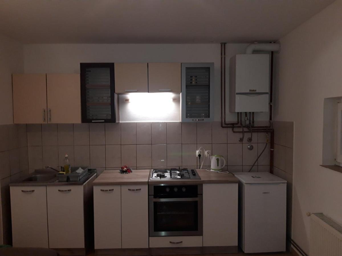 Apartment Eurho Osijek Exteriör bild