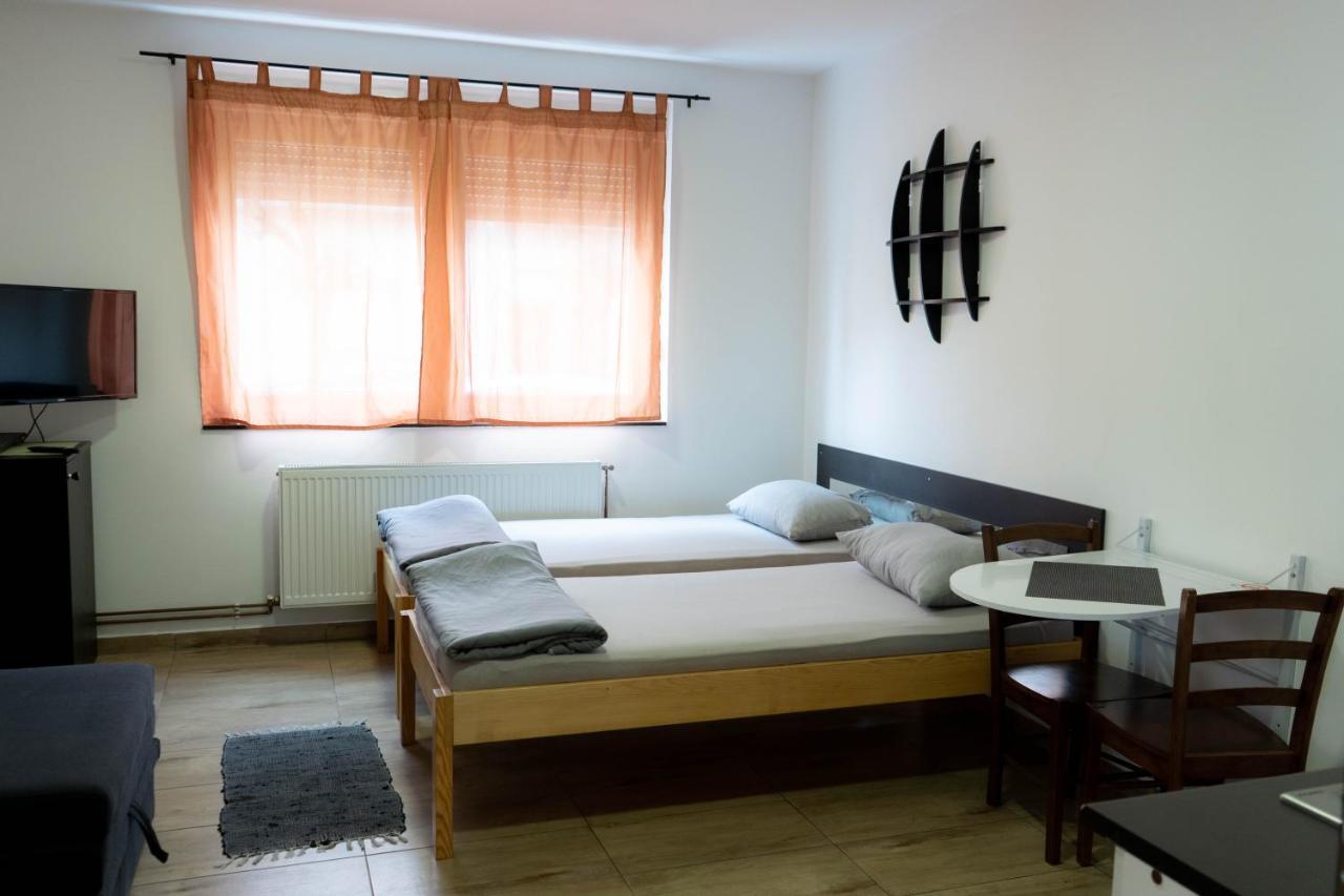 Apartment Eurho Osijek Exteriör bild