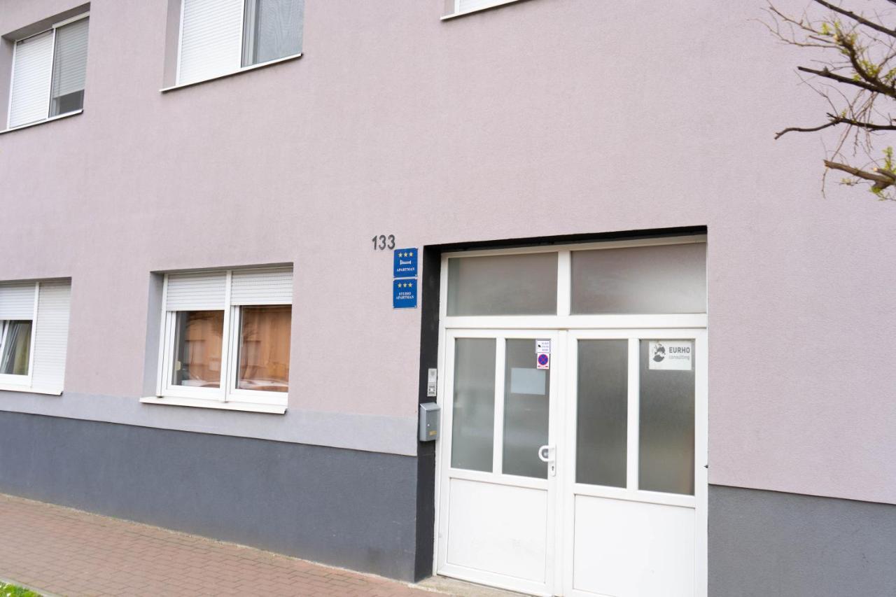 Apartment Eurho Osijek Exteriör bild